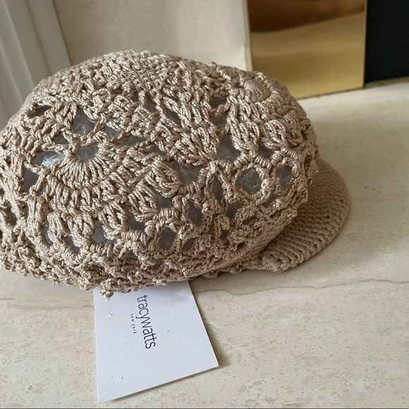 Tracy Watts New York Hand-Crocheted Lace Scooter Cap - Picture 3 of 4
